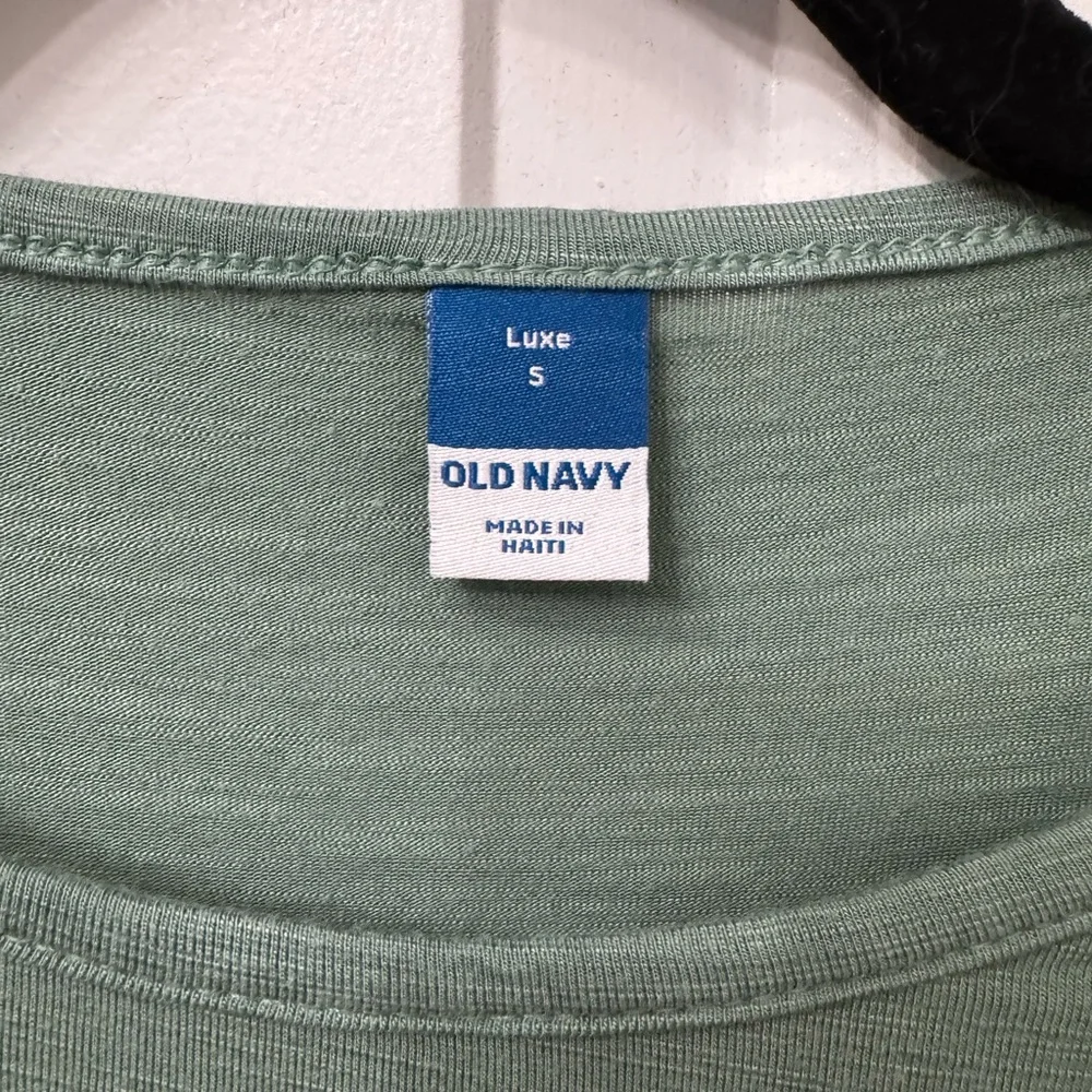 ⭐️Lot of 4 t-shirts in size S - Picture 7 of 9